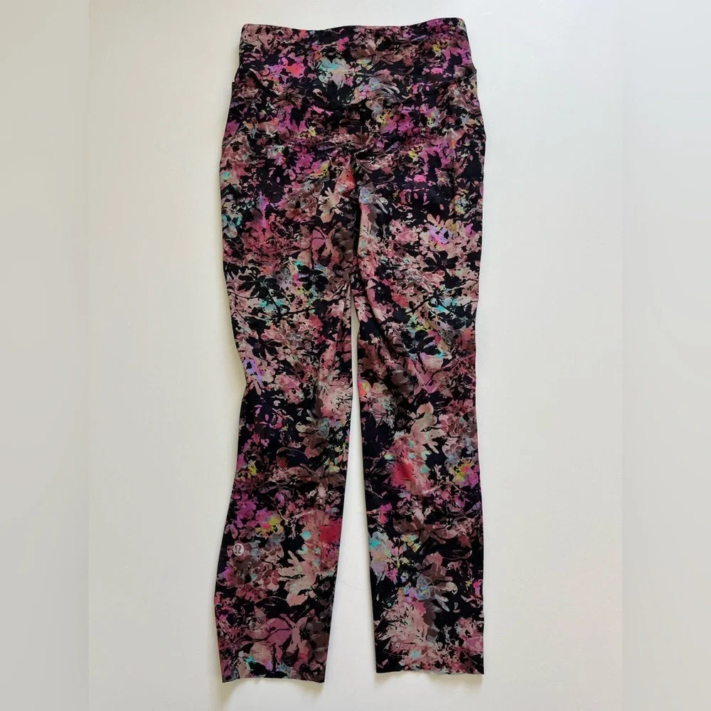 Lululemon Base Pace HR 23” Tights Multi Floral Size 6 - Picture 2 of 9